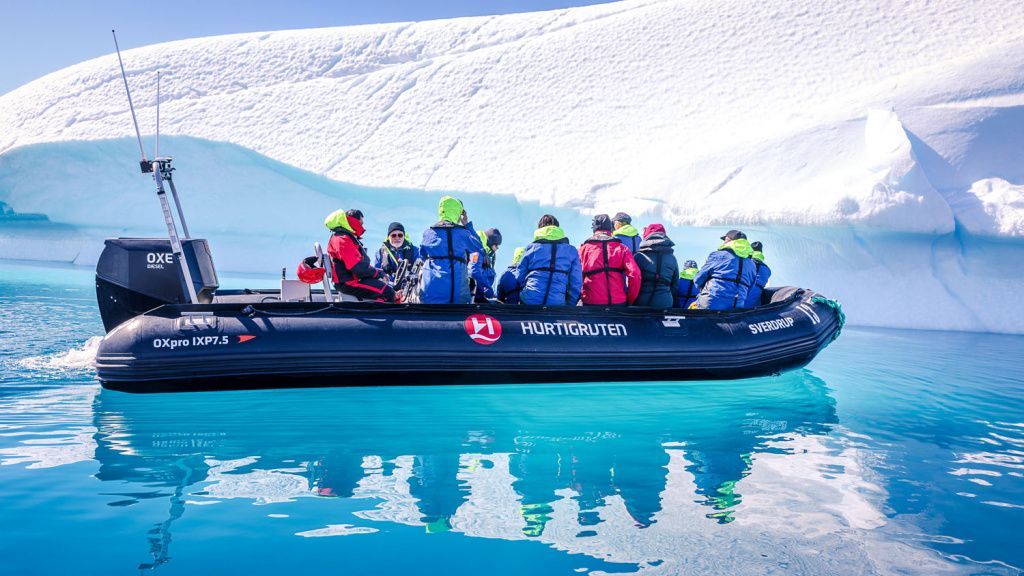 Hurtigruten-Expeditions_Seereisen-Antarktis.jpg Hurtigruten-Expeditions_Seereisen-Antarktis.jpg